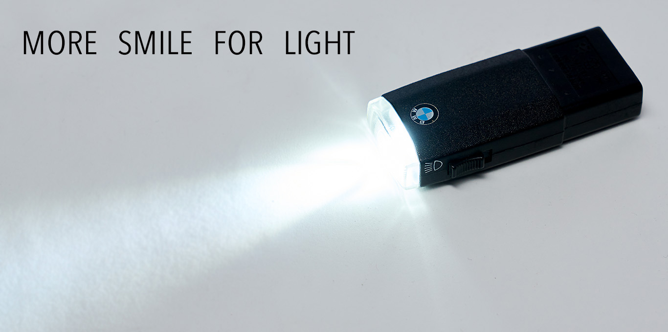 BMW Acculux Taschenlampe schwarz