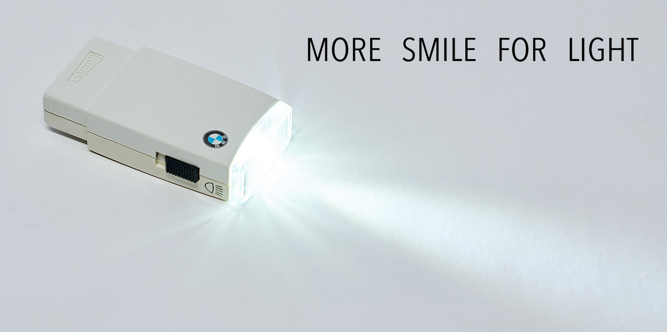 BMW Acculux Taschenlampe weiß